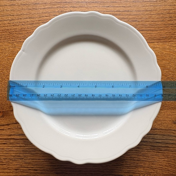 Homer Laughlin Best Restaurant ware set of 4 white scalloped plates ~9 inches - Picture 15 of 16